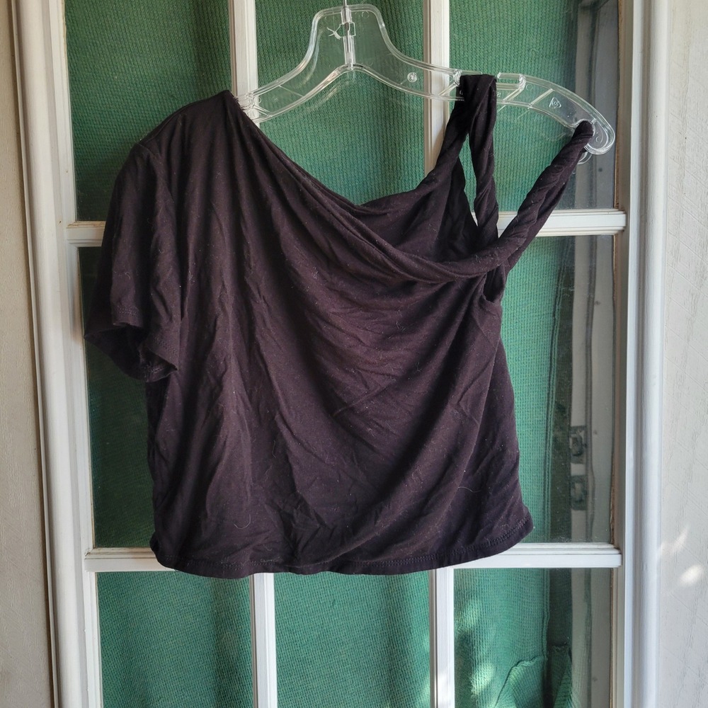 Fashion Nova Womens Black One Shoulder Twisted‎ Strap Top Style 37904 Size L